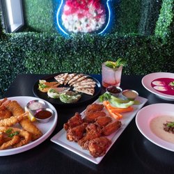 Pushkin Lounge & Bar