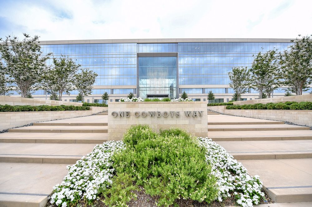 MONUMENT REALTY Real Estate Services 1 Cowboys Way, Frisco, TX