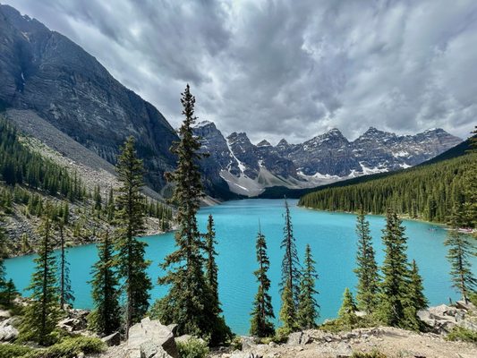 Moraine Lake by null