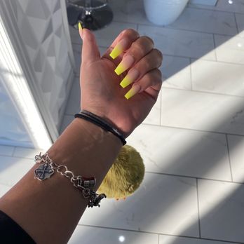 Blush Nail & Lash - Yellow ombre (coffin) - Nail Salons Near Me - Schertz, Texas