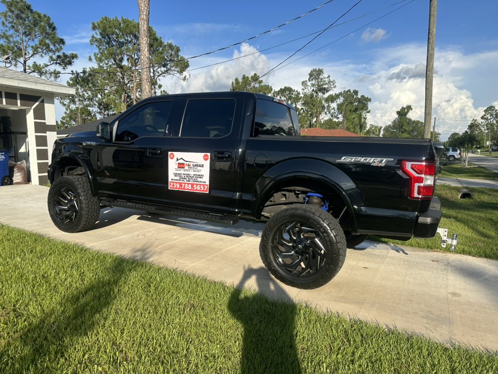 ML GARAGE DOOR SERVICES Updated August 2024 36 Photos 12451 Metro