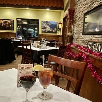 Tuscany Bistro Bar & Grill - Clean!  Decorated! - Italian Near Me - Kenosha, Wisconsin