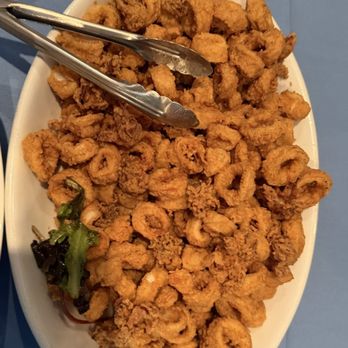 Palmer's American Grille - Fried Calamari--exceptional!  And I am picky about my calamari - American Near Me - Farmingdale, New York