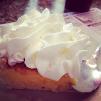 Rolly's Diner - Coconut cream pie - Sandwiches Near Me - Auburn, Maine