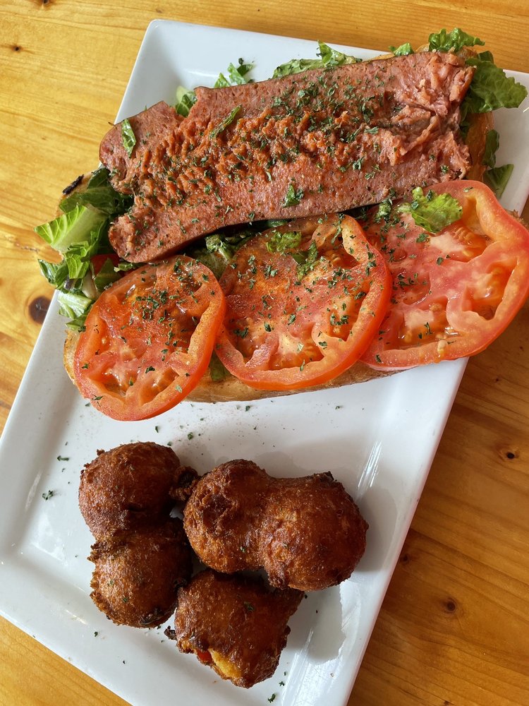 THE PICKLED OKRA 19 Photos & 32 Reviews 35 W Johnson St, Forsyth