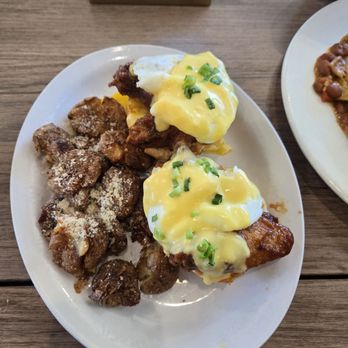 Hash Kitchen Arcadia - The Side Chick - Chicken eggs Benedict the smashed potato sides were really good. - Breakfast & Brunch Near Me - Phoenix, Arizona Hash Kitchen Arcadia - The Side Chick - Chicken eggs Benedict the smashed potato sides were really good. - Breakfast & Brunch Near Me - Phoenix, Arizona