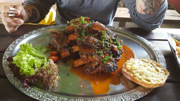 Broderick Irish Pub Elmshorn – Bier, Burger, Live-Musik & Events by null