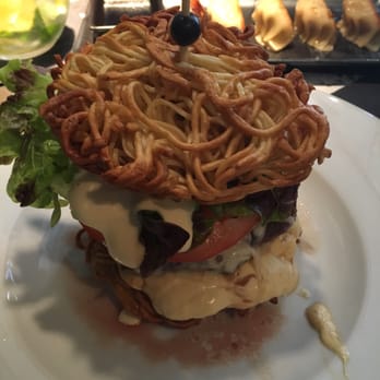 Kitchen Ramen Bar - Ramen burger - Ramen Near Me - Prague, Puerto Rico