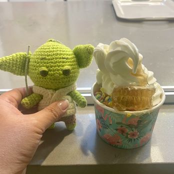 Yoajung - Yaojung Signature - Ice Cream & Frozen Yogurt Near Me - Honolulu, Hawaii