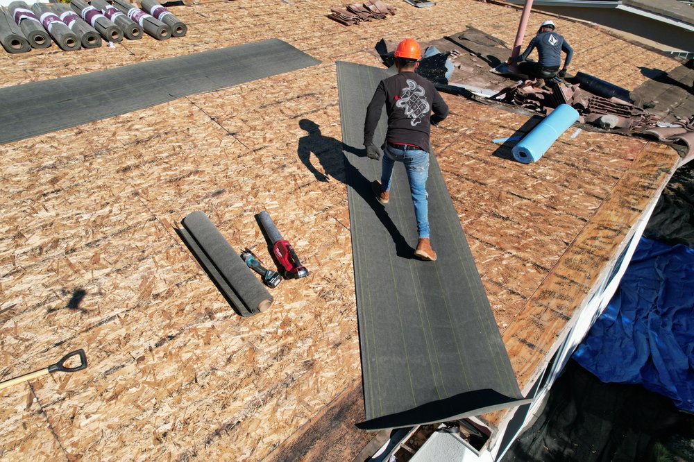 Slide of Salomon’s Roofing