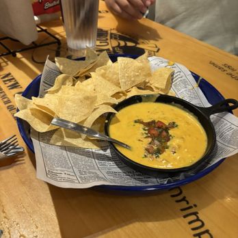Bubba Gump Shrimp - queso - Seafood Near Me - Kemah, Texas