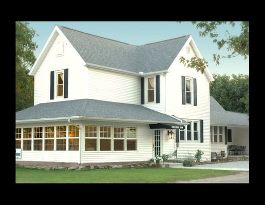 College Inn Bed & Breakfast by null