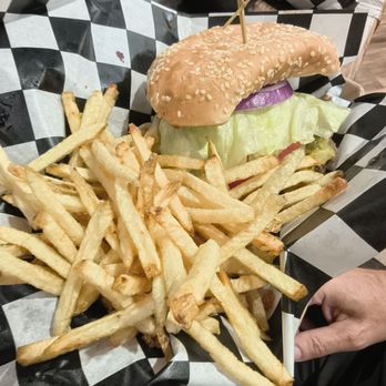 Laguna Burger - Laguna Burger with shoestring fries - Burgers Near Me - Albuquerque, New Mexico Laguna Burger - Laguna Burger with shoestring fries - Burgers Near Me - Albuquerque, New Mexico