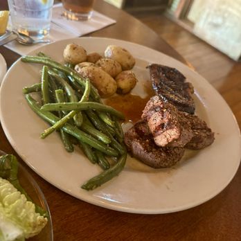 Huisache Grill - Wine Bars Near Me - New Braunfels, Texas Huisache Grill - Wine Bars Near Me - New Braunfels, Texas
