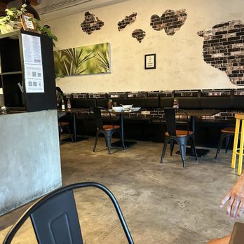Vietnam Deli - Seating - Vietnamese Near Me - Kailua, Hawaii Vietnam Deli - Seating - Vietnamese Near Me - Kailua, Hawaii
