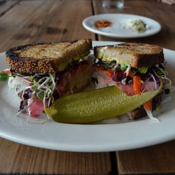 Gjelina - Avocado, Sprouts, Red Onion, Peppers, Aioli & Fennel Sandwich - New American Near Me - Venice, California