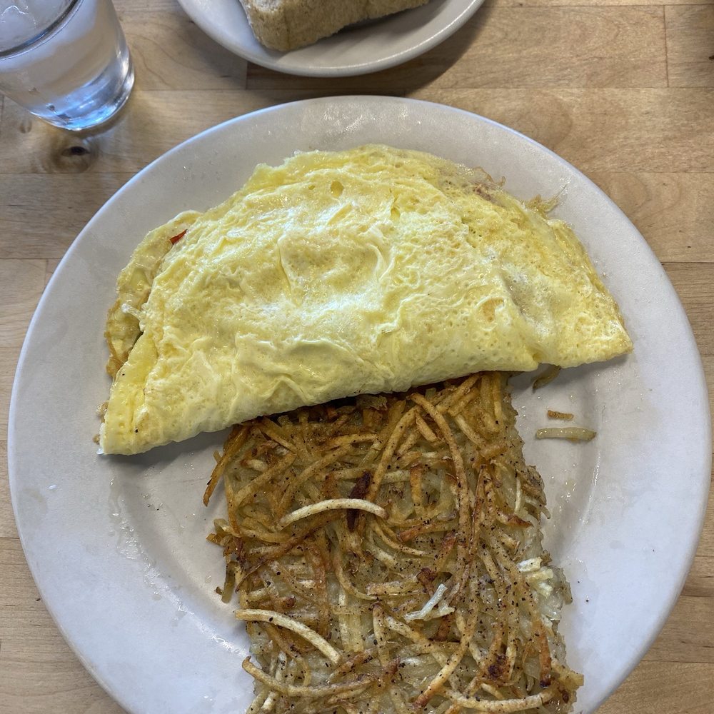 Matt's Big Breakfast Gilbert - Cheese Omelet with Provolone, roasted peppers, and hash browns. - Breakfast & Brunch Near Me - Gilbert, Arizona Matt's Big Breakfast Gilbert - Cheese Omelet with Provolone, roasted peppers, and hash browns. - Breakfast & Brunch Near Me - Gilbert, Arizona