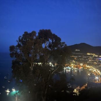 Zane Grey Pueblo Hotel - Avalon at night - Hotels Near Me - Avalon, California Zane Grey Pueblo Hotel - Avalon at night - Hotels Near Me - Avalon, California