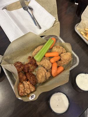 Buffalo Wild Wings by null