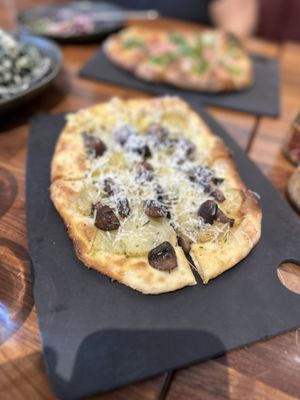 Serious Pie Totem Lake by null