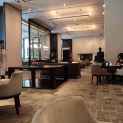Collins Kitchen - Lounge area