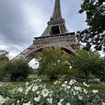 La Tour Eiffel - Landmarks & Historical Buildings Near Me - Paris, 75