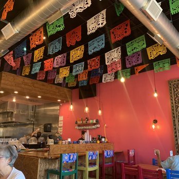 Casa Jacaranda - Cocina Mexicana Mansfield TX - The ordering counter and open kitchen - Mexican Near Me - Mansfield, Texas Casa Jacaranda - Cocina Mexicana Mansfield TX - The ordering counter and open kitchen - Mexican Near Me - Mansfield, Texas