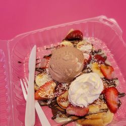 La Michoacana Fresa Ice Cream Parlor - Crepa with scoop of rocky road