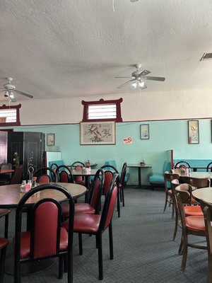Ming's Restaurant by null