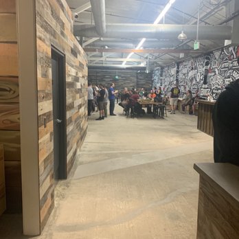 LA AX - Axe Throwing Near Me - North Hollywood, California