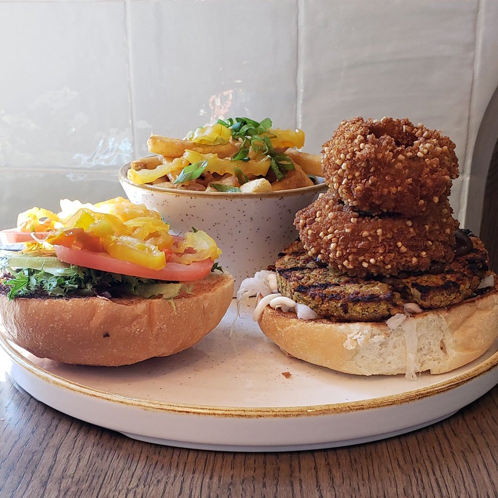 FRESH ON DANFORTH Updated July 2024 38 Photos 320 Danforth Avenue