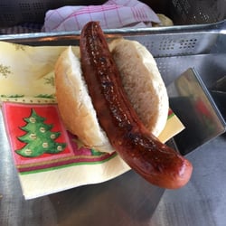 Grill-Imbiss am Poco Markt - Krakauer in der Weihnachtsedition. :-)