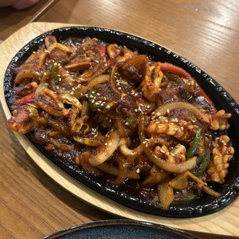 U&I Restaurant and Bar - Spicy squid stir fry - Cocktail Bars Near Me - Murfreesboro, Tennessee U&I Restaurant and Bar - Spicy squid stir fry - Cocktail Bars Near Me - Murfreesboro, Tennessee