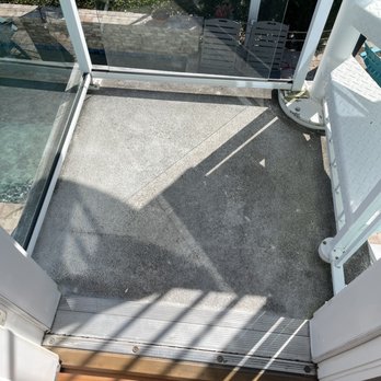 JD Cleaning & Painting - Before (landing area) - Painters Near Me - Bradenton, Florida