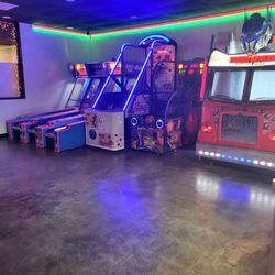 Decades Family Restaurant