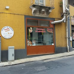 Magna Magna - Outside