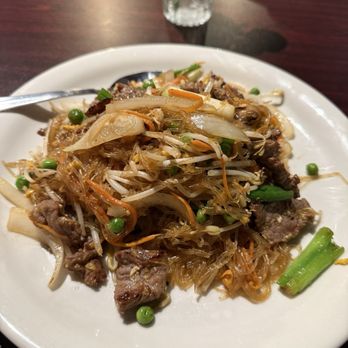 Flying Tiger Thai Restaurant - Pad Woon Sen - Thai Near Me - Castle Hills, Texas