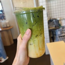 Large peach tart special matcha Large peach tart special matcha