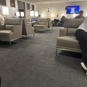 United Club - Airport Lounges Near Me - Dulles, Virginia United Club - Airport Lounges Near Me - Dulles, Virginia