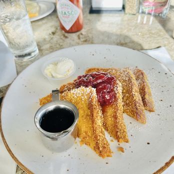 Cavalier Coastal Kitchen - Baileys French Toast - American Near Me - San Simeon, California Cavalier Coastal Kitchen - Baileys French Toast - American Near Me - San Simeon, California