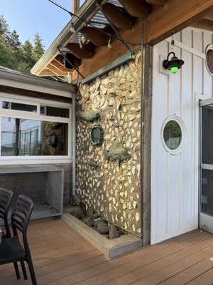 The Schooner Restaurant & Lounge by null