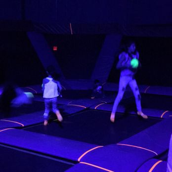 Sky Zone Trampoline Park - Trampoline Parks Near Me - Deer Park, New York Sky Zone Trampoline Park - Trampoline Parks Near Me - Deer Park, New York