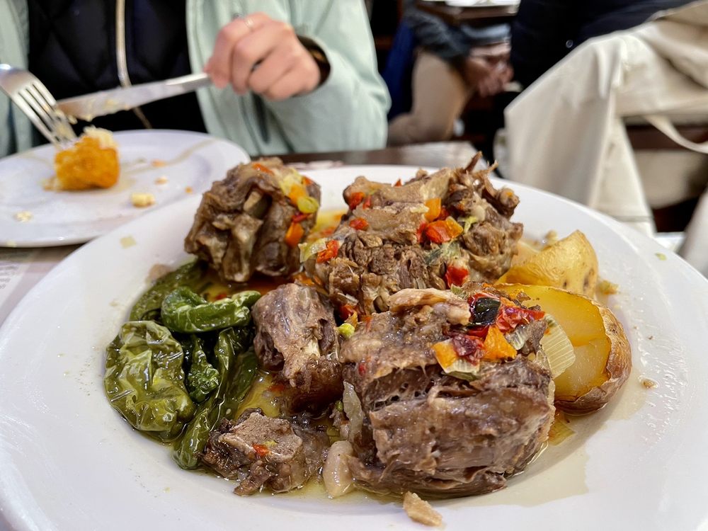 BODEGAS CASTAÑEDA 352 Photos & 178 Reviews Calle de Almireceros, 1