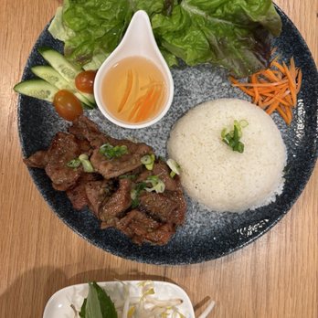 An Nam at Harvard - Beef plate - Bars Near Me - Cambridge, Massachusetts