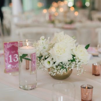 Kylan Barn - Centerpiece Style 2 - Wedding Planning Near Me - Delmar, Maryland Kylan Barn - Centerpiece Style 2 - Wedding Planning Near Me - Delmar, Maryland