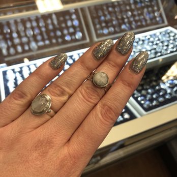 Silver Post - Decisions on which moonstone to get - Jewelry Near Me - Las Vegas, Nevada Silver Post - Decisions on which moonstone to get - Jewelry Near Me - Las Vegas, Nevada
