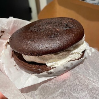 Mike's Pastry - Whoopie Pie - Bakeries Near Me - Boston, Massachusetts Mike's Pastry - Whoopie Pie - Bakeries Near Me - Boston, Massachusetts