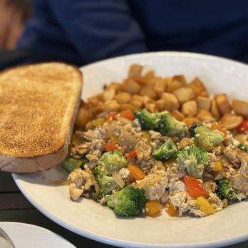 Cafe This Way - Vegan tofu scramble - New American Near Me - Bar Harbor, Maine Cafe This Way - Vegan tofu scramble - New American Near Me - Bar Harbor, Maine