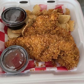 Crazy Fork - Chicken tenders child set - American Near Me - Lincoln, Nebraska Crazy Fork - Chicken tenders child set - American Near Me - Lincoln, Nebraska