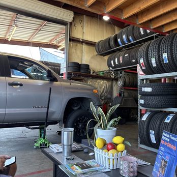 El Mirage Tire Services - Little waiting area next to your vehicle with said flowing. Very comfortable - Tires Near Me - El Mirage, Arizona El Mirage Tire Services - Little waiting area next to your vehicle with said flowing. Very comfortable - Tires Near Me - El Mirage, Arizona
